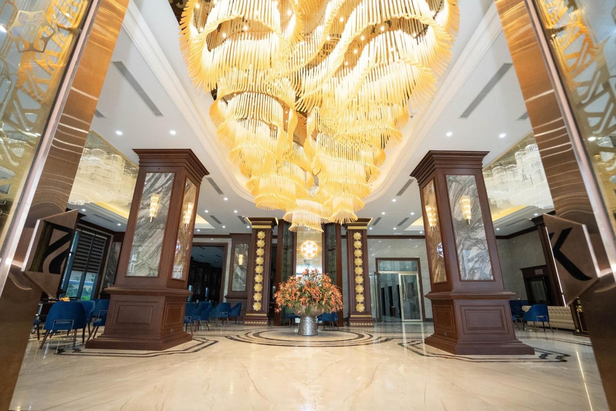 Cua Dong Luxury Hotel Vinh Kültér fotó
